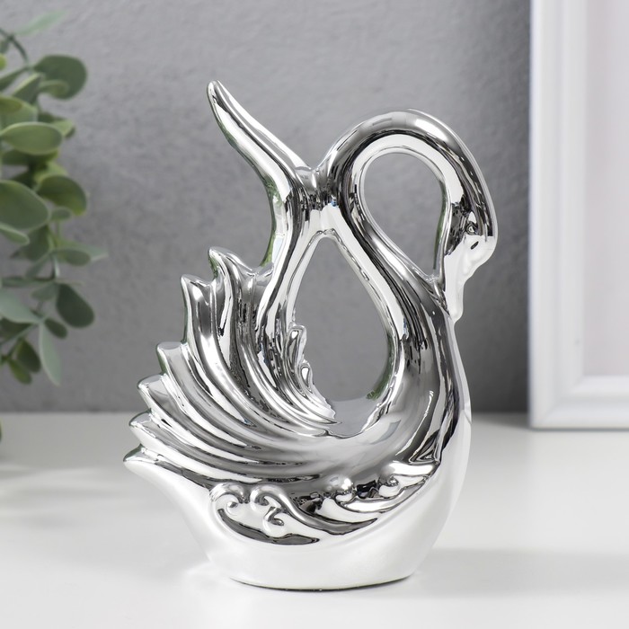 Фигурка Swan