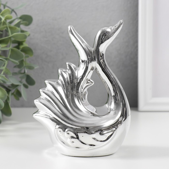 Фигурка Swan